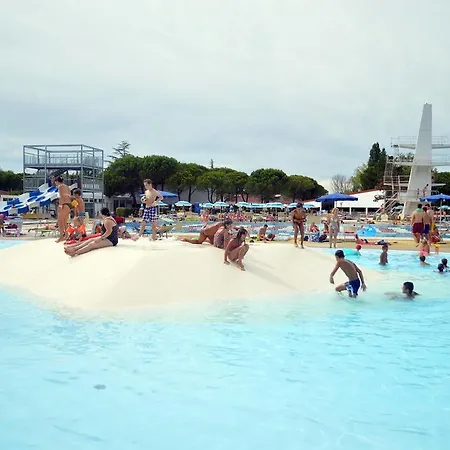 Villaggio Albatros 101s Holiday home *